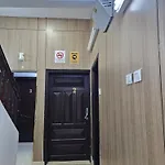 شقة مفرشة رقم 3 تبعد ٣ كم عن الحرم النبوي الشريف